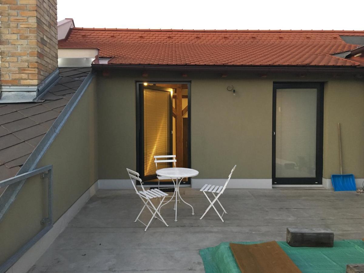 Apartmán Apartmán s terasou v patře Jindřichův Hradec Exteriér fotografie